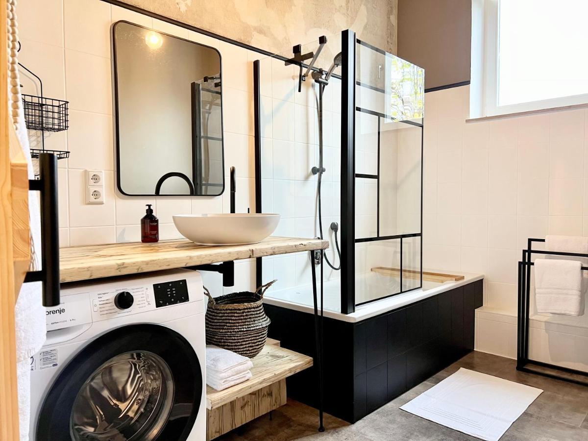 Makers And Rooms Apartment 01 Pauline 110Qm Parkplatz 1-4 Personen Detmold Ngoại thất bức ảnh